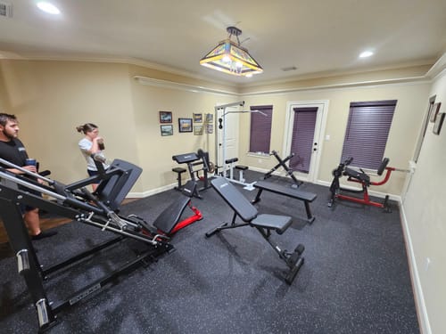 Customer photo review of Leg Extension And Curl Machine LE01