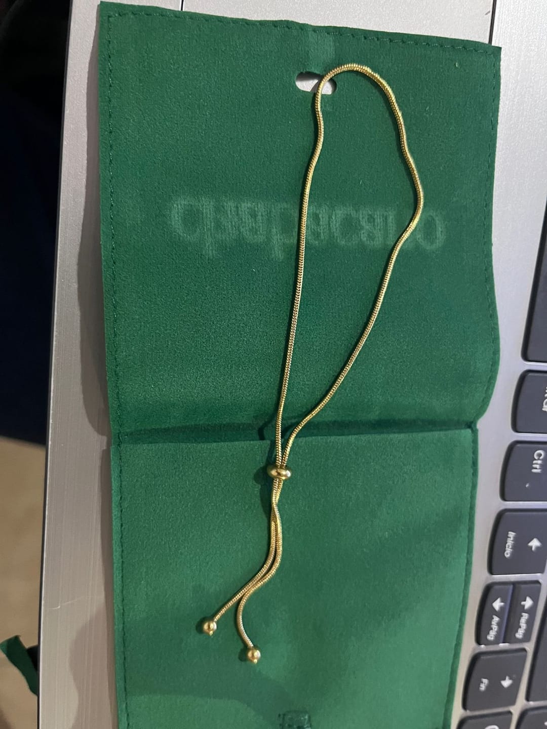 Customer photo review of Pulsera Icy