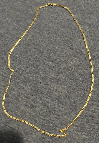 Customer photo review of 10KT Gold Mini Gentle Curb Chain 006