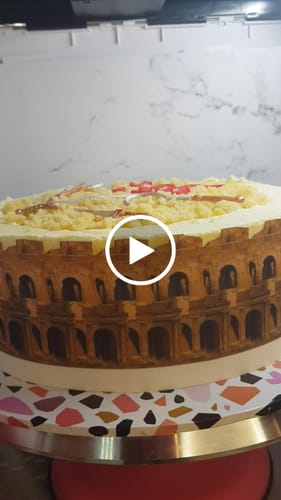 Customer video review of A3 Rectangle Custom Edible Icing Image