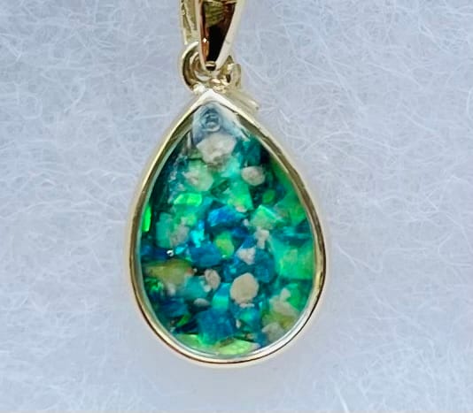 Customer photo review of Petite Pear Drop with Cremation Ashes