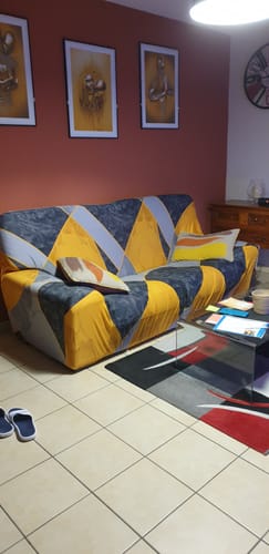 Customer photo review of Orange Rina - Housse de Canapé Extensible
