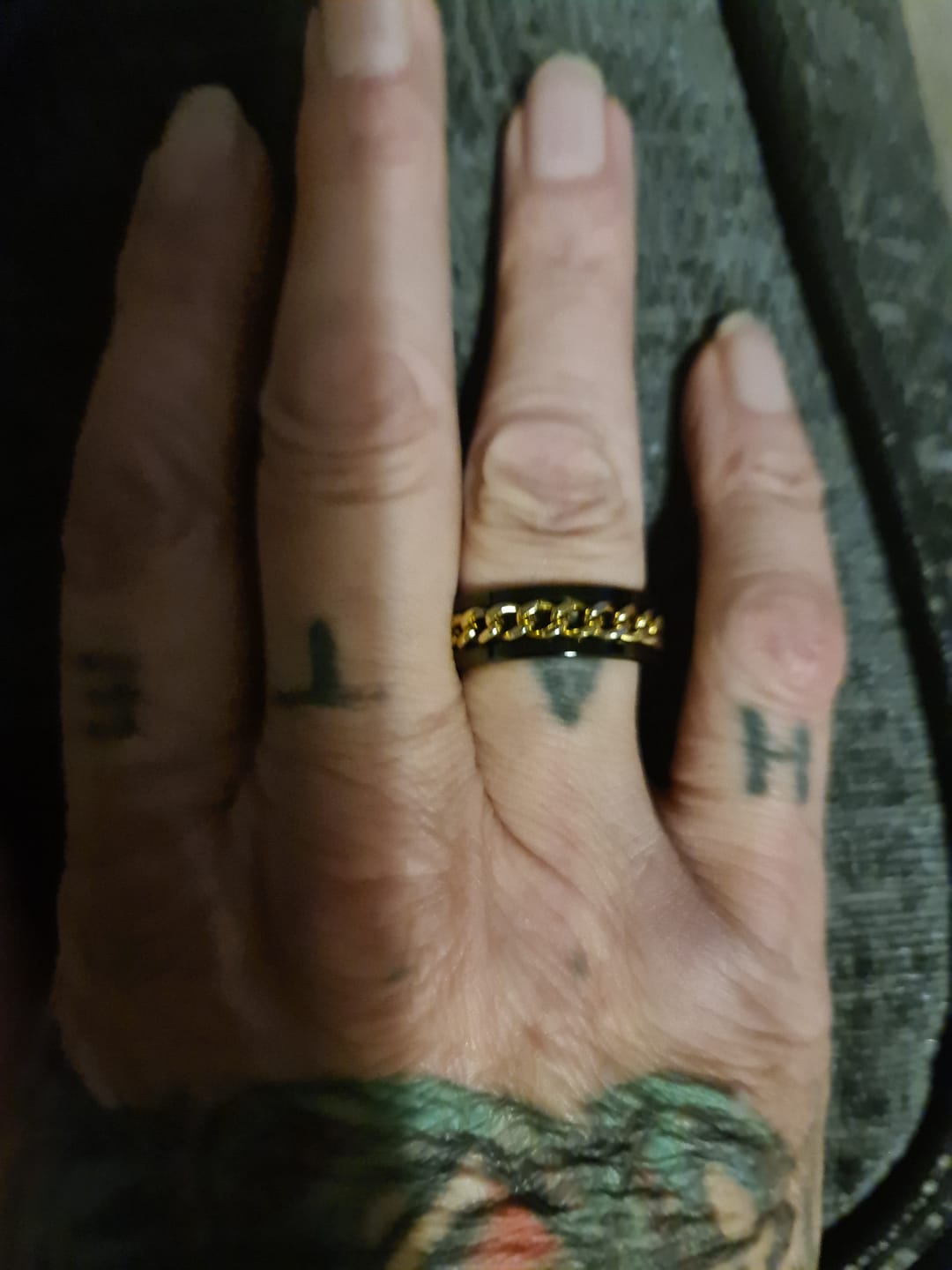 Customer photo review of Black with Gold Rotating Chain 8mm Wonder Ring
