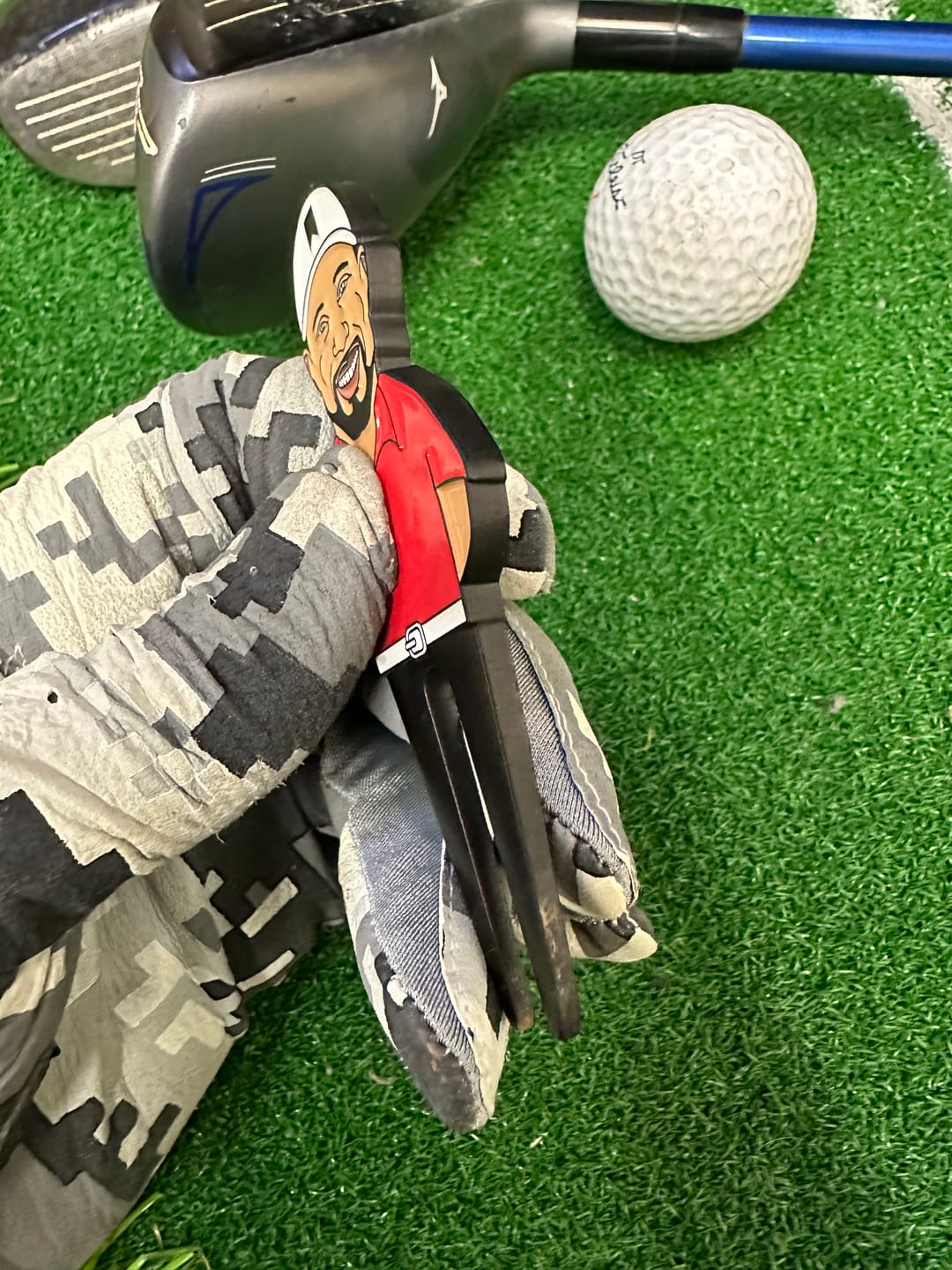Customer photo review of Tiger Divot Tool and Ball Marker Set