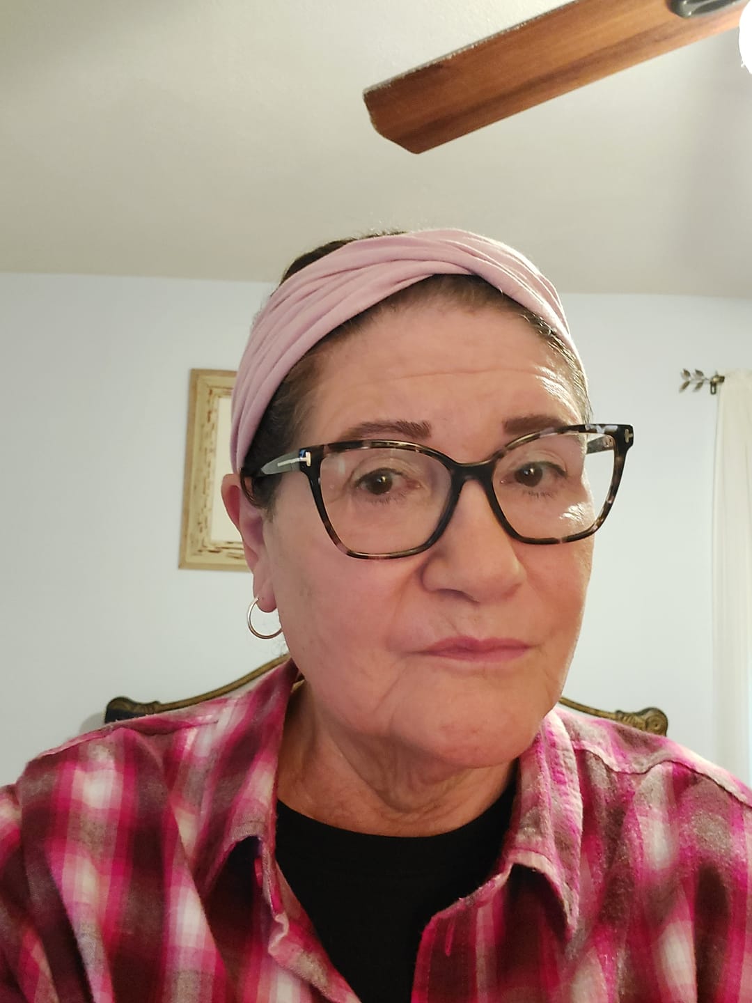 Customer photo review of Organic Twist Headbands