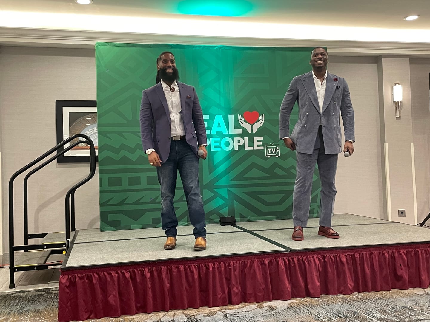 Customer photo review of Heal My People Tour 2026
