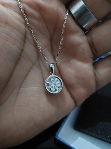 Customer photo review of Harmonia Round Shape Moissanite Diamond Pendant Necklace