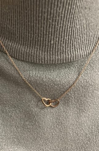Customer photo review of Engraved Necklace with Eternal Rose Box