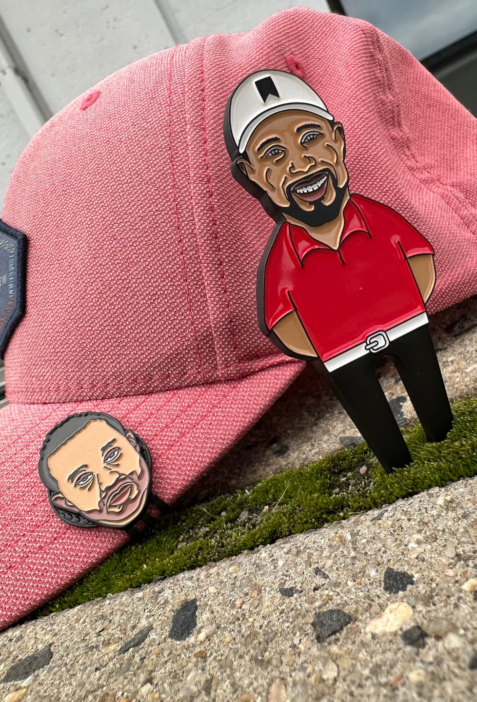 Customer photo review of Tiger Divot Tool and Ball Marker Set