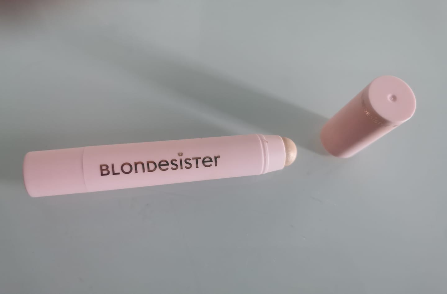 Customer photo review of STICK ILLUMINANTE - READY TO GLOW