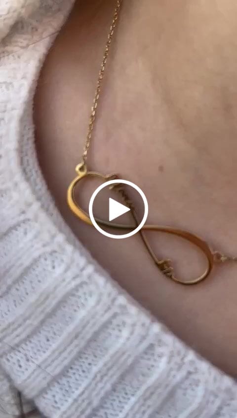 Customer video review of Collar Infinito ~ Personalizable