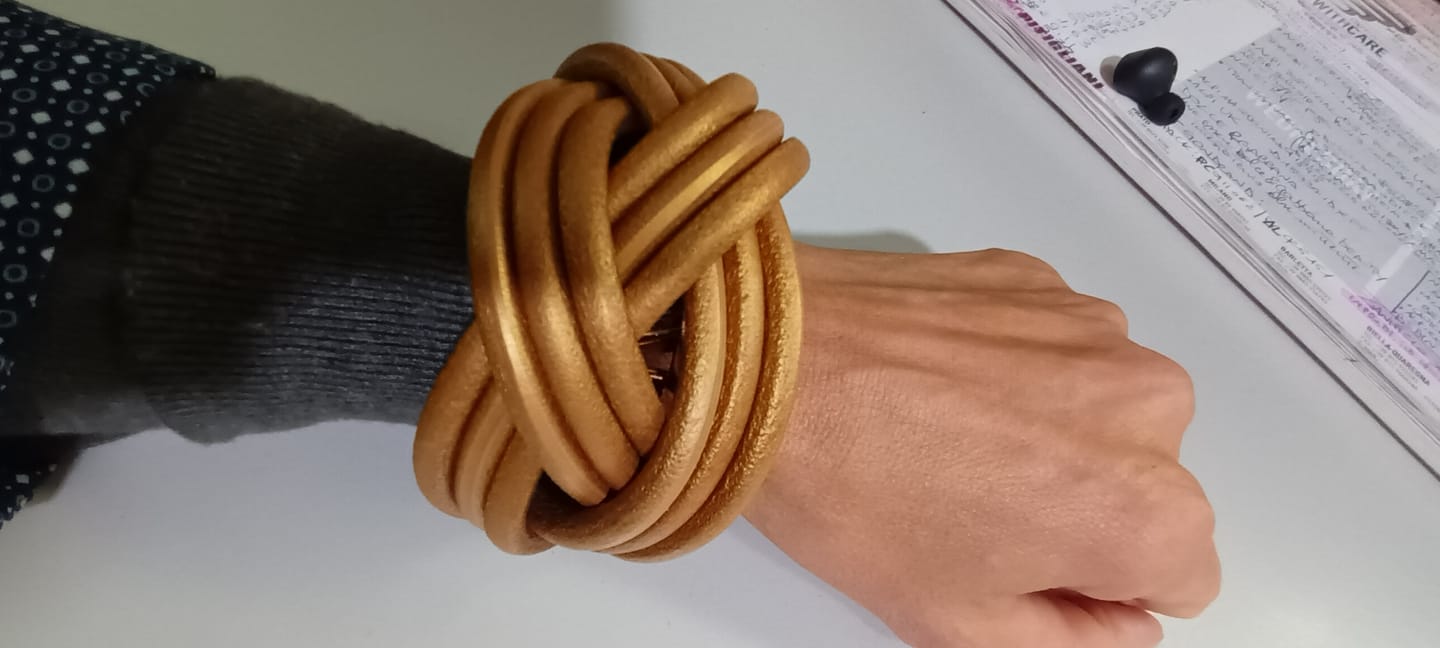 Customer photo review of Bracciale pelle Nodomoro Oro Tulsi