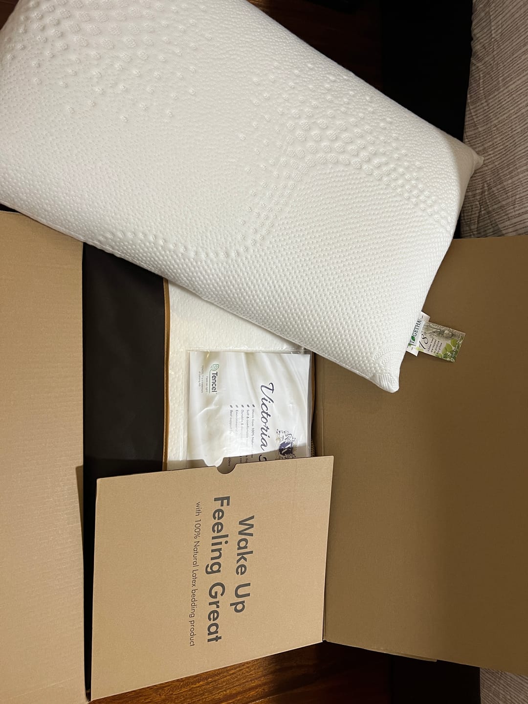 Customer photo review of Getha Togetha Victoria Adams Latex Pillow