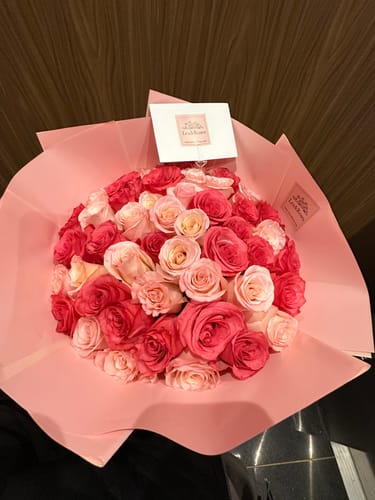 Customer photo review of Pink & Hot Pink Rose Bouquet