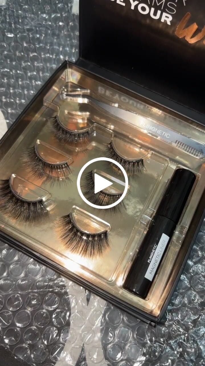 Customer video review of FLINGNETIC MAGNETIC EYE LINER & LASHES KIT (12 Magnets - NEW EDITION)