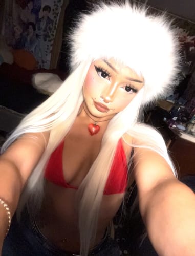 Customer photo review of Linn's Dollie Darknight Black Contact Lenses(12 months of use)