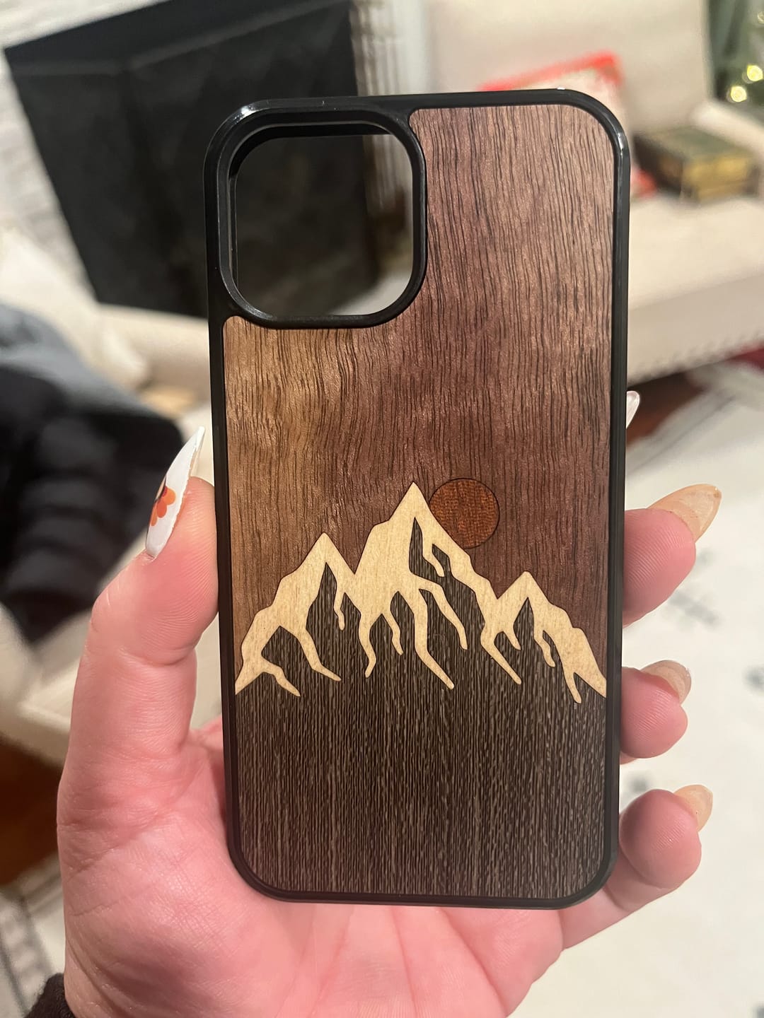 Customer photo review of Mountain - iPhone 13 Mini MagSafe Case