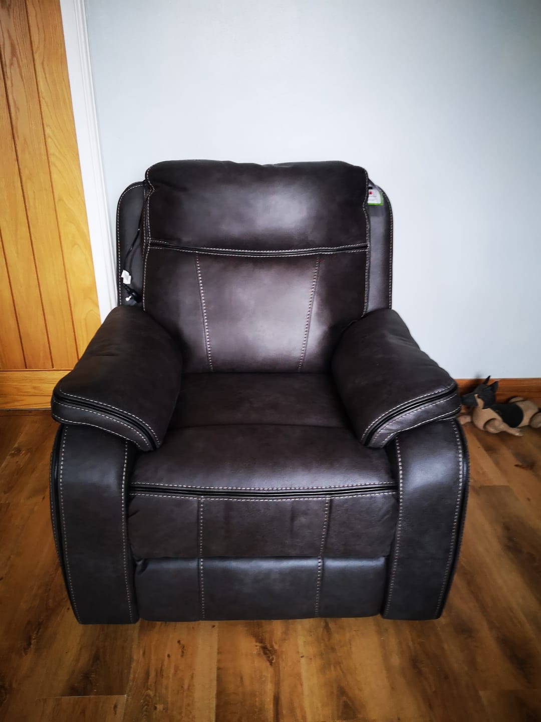 Customer photo review of Vinson 2 Seater Smart sofa Power Recliner with Console