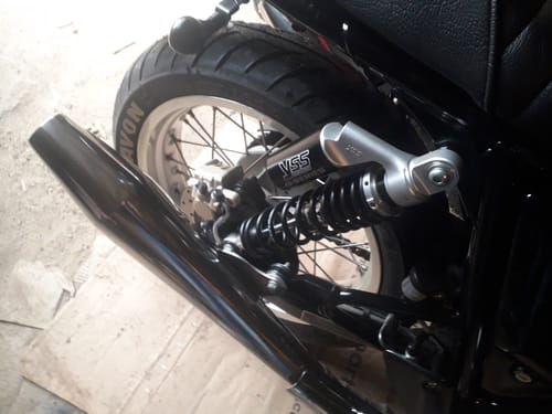 Customer photo review of Amortisseurs YSS ECOLINE Royal Enfield 650 CONTINENTAL GT / INTERCEPTOR à GAZ
