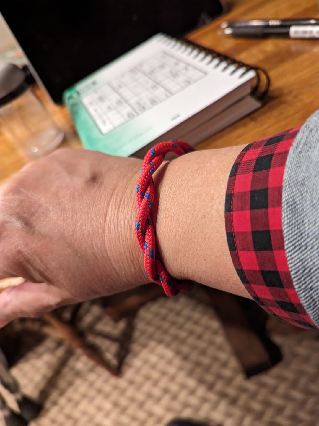 Customer photo review of Paracord Bracelet Magnetic Red Blue