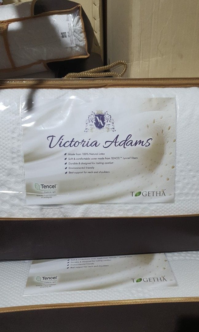 Customer photo review of Getha Togetha Victoria Adams Latex Pillow