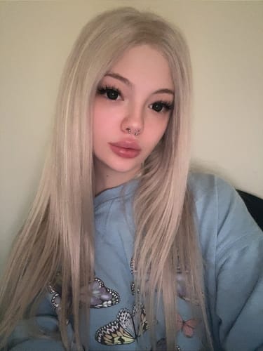 Customer photo review of Linn’s doll contacts for fans Set (2 pairs)