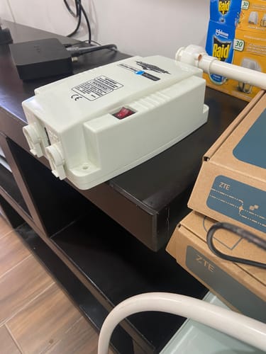 Customer photo review of Bomba Dispensador de Agua para Refrigerador