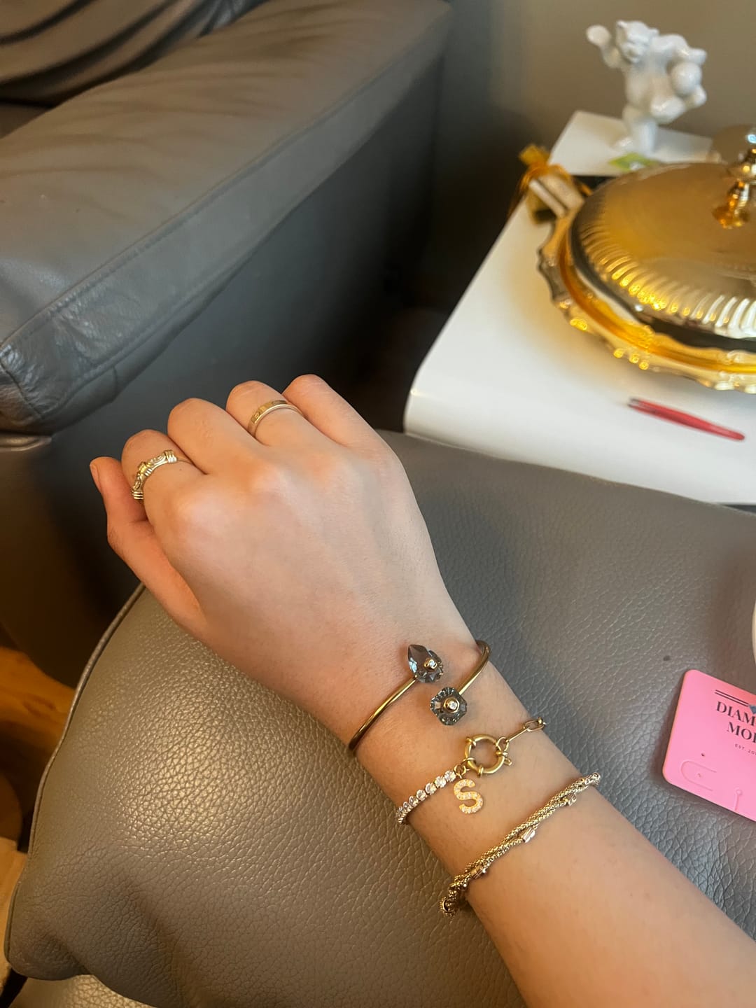 Customer photo review of Tennis Letter Armband | 18K vergoldet