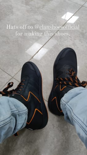 Customer photo review of SNKR | Stealth Edition