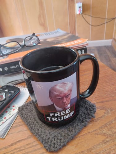 Customer photo review of Free Trump 15oz Coffee Mug