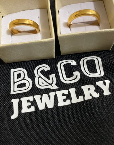 Customer photo review of Limerick Wedding Rings