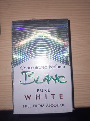 Customer photo review of Blanc Pure White | Concentrated Perfume | Attar Oil