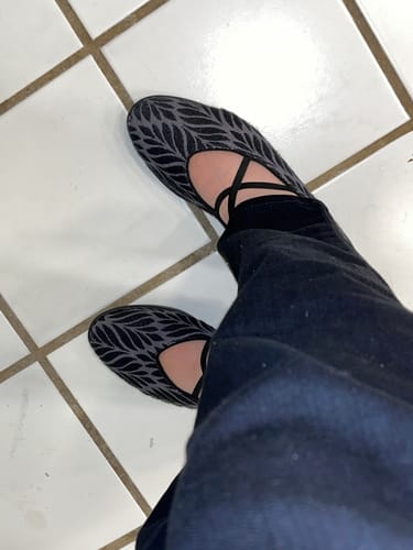 Customer photo review of Delta Feathers