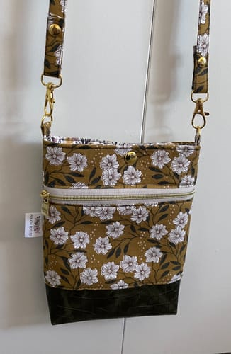 Customer photo review of Wanderlust Phone Bag Pattern