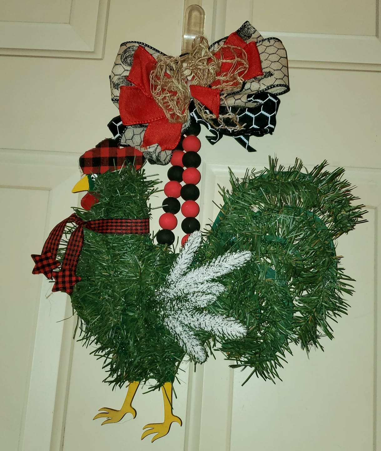 Customer photo review of Unfinished Wood Rooster Chicken Shape - Farm Animal - Craft - up to 24" DIY