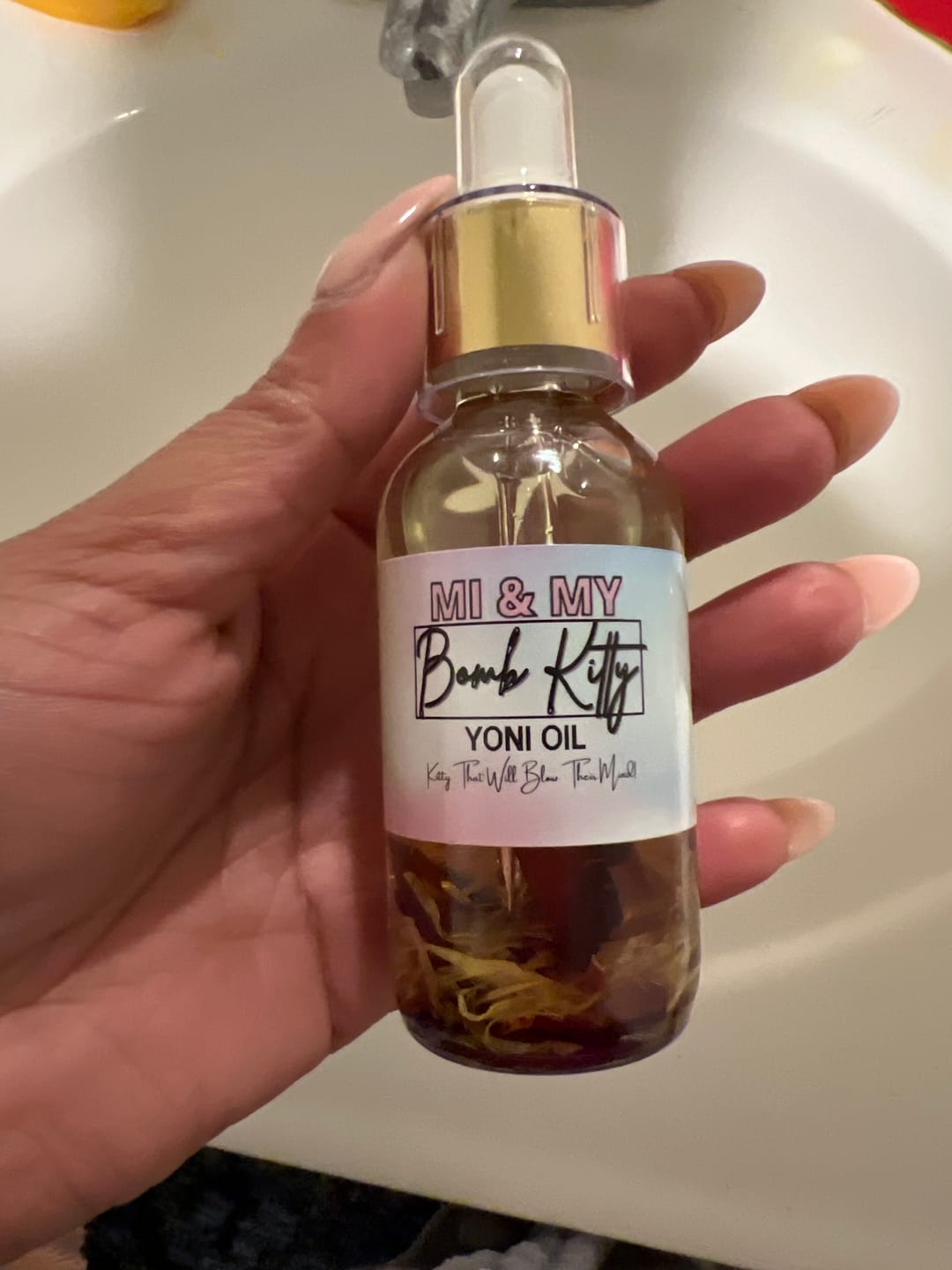 Customer photo review of Bomb Kitty Yoni Oil