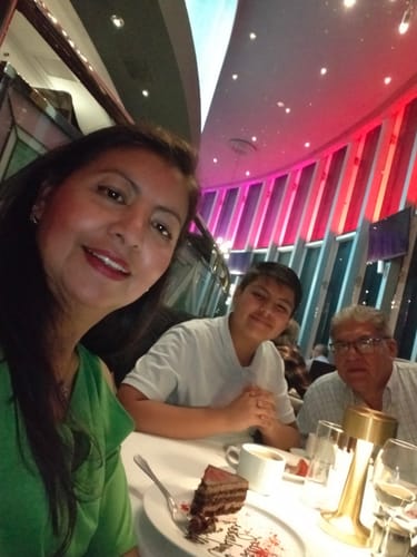 Customer photo review of Menú Golden