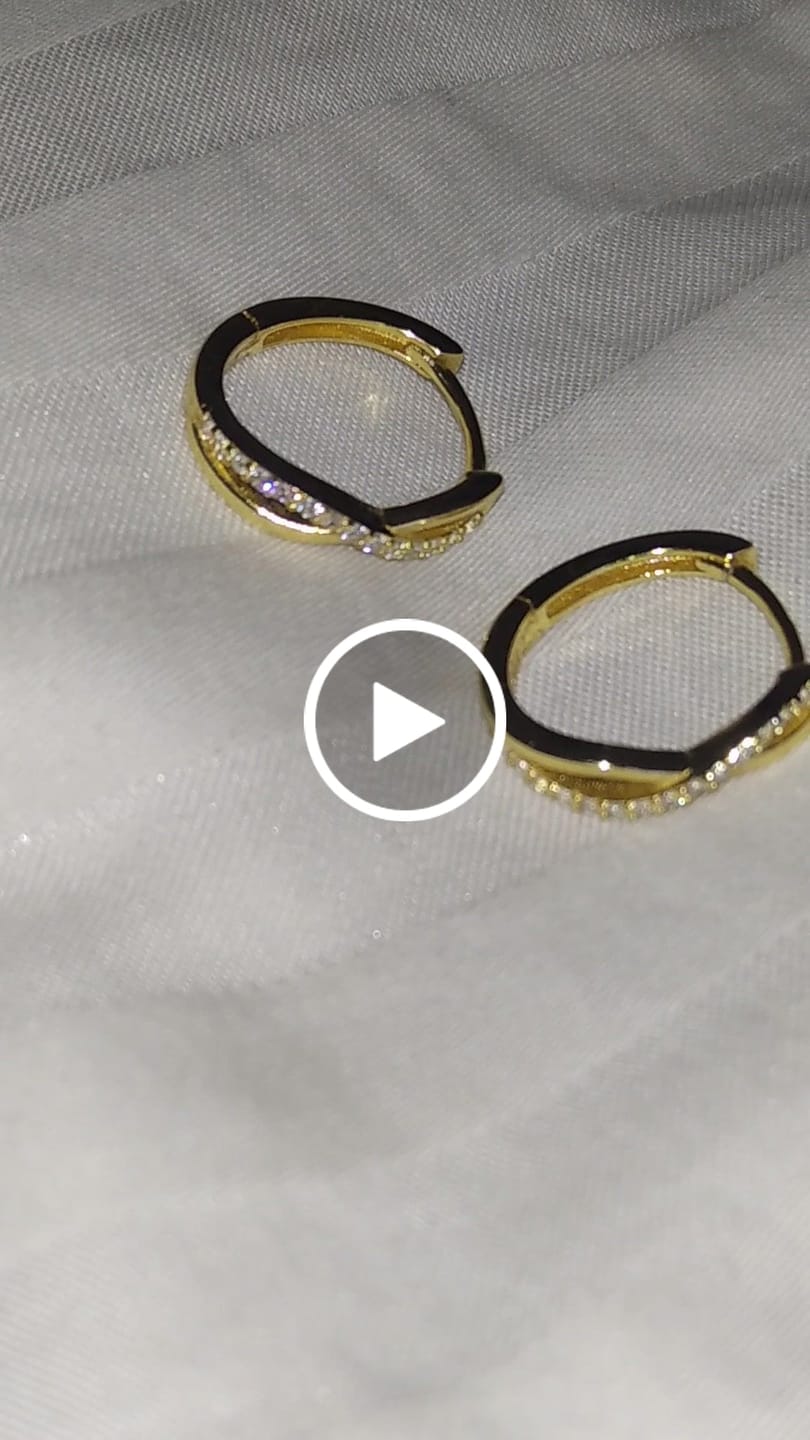 Customer video review of Pendientes Entrelazados