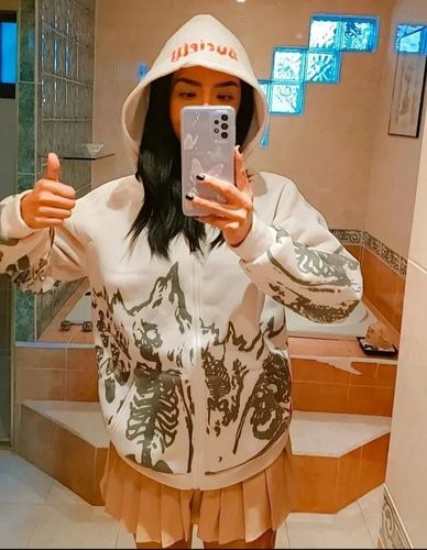 Customer photo review of Vencae™️ ZIPUP - Skeleton Rave