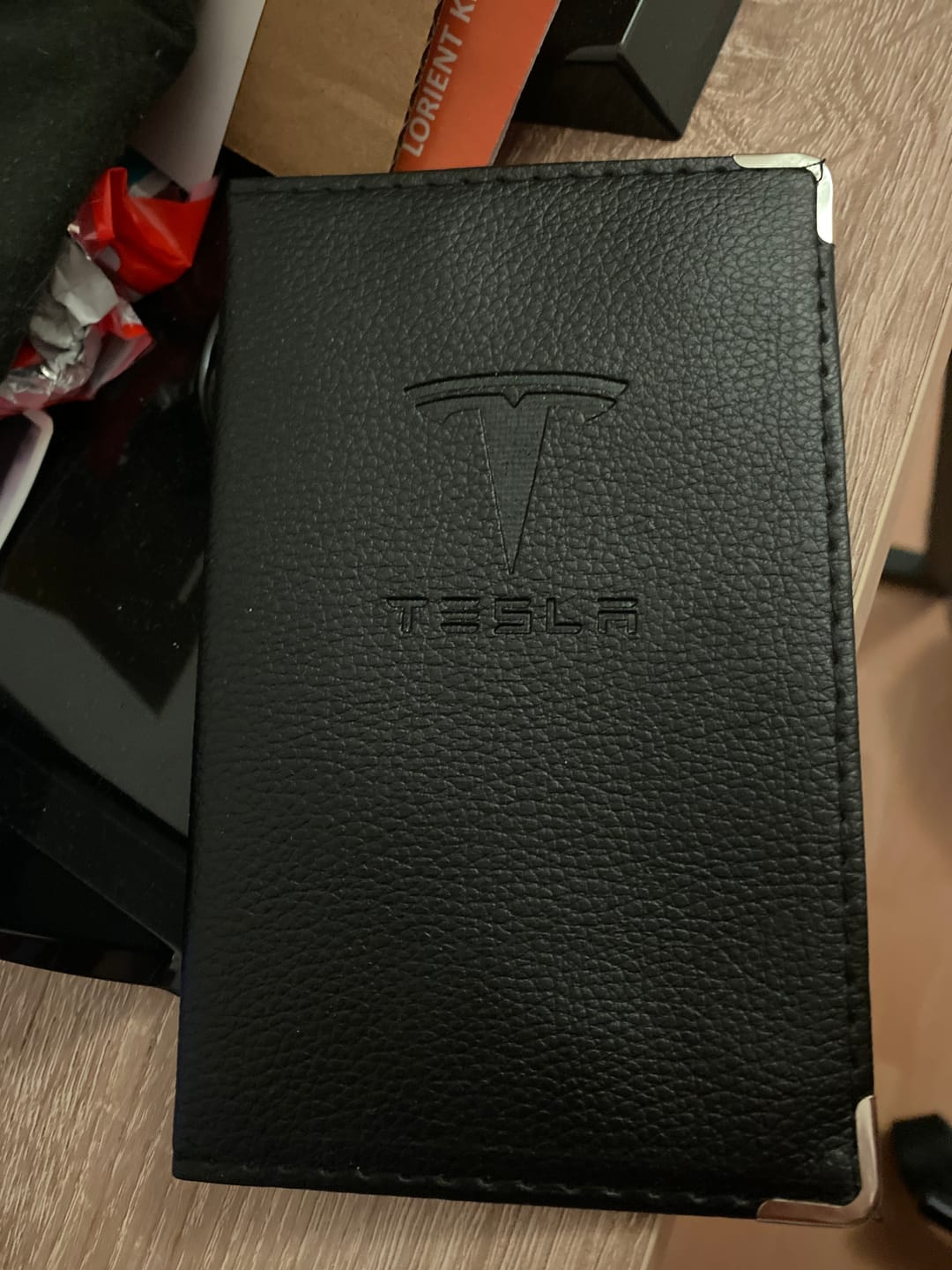 Customer photo review of Porte Carte Grise Tesla