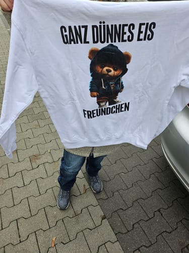 Customer photo review of TEDDY GANZ DÜNNES EIS Rückendruck Unisex Hoodie