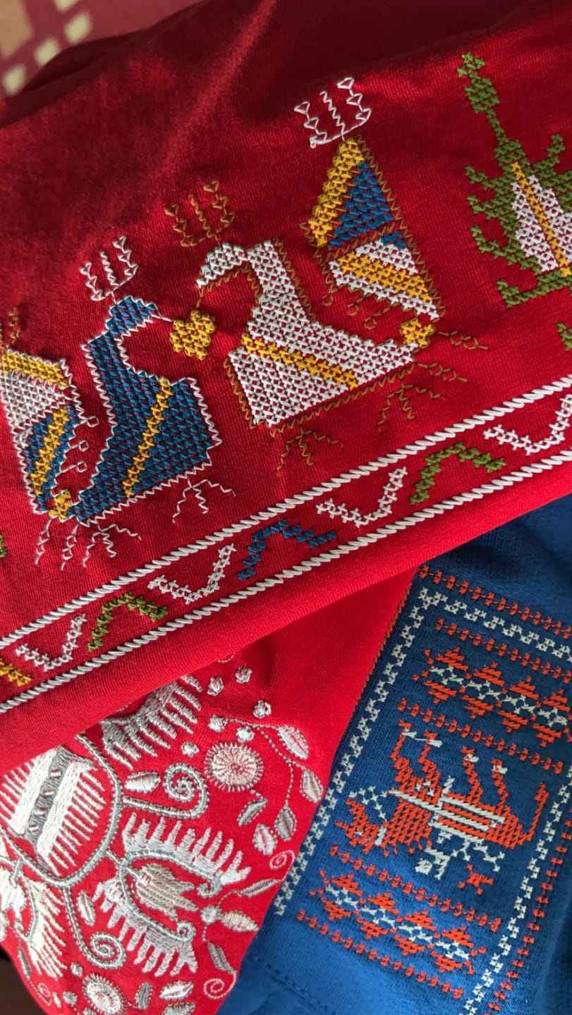 Customer photo review of Тениска "Петли"