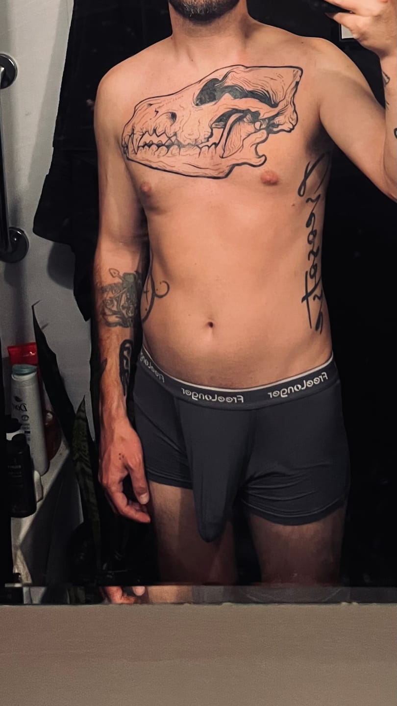 Customer photo review of FreeLonger Men's Comfy Separate Big Pouch Trunks