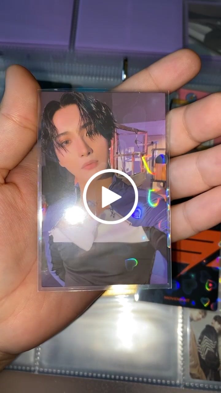 Customer video review of PREMIUM HOLOGRAPHIC PHOTOCARD SLEEVES - HEART VERSION
