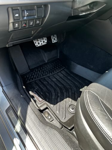 Customer photo review of Pisos Calce Perfecto Subaru Outback años 2015 al 2019