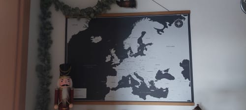 Customer photo review of Die magnetische Europakarte - inkl. Magnet Pins