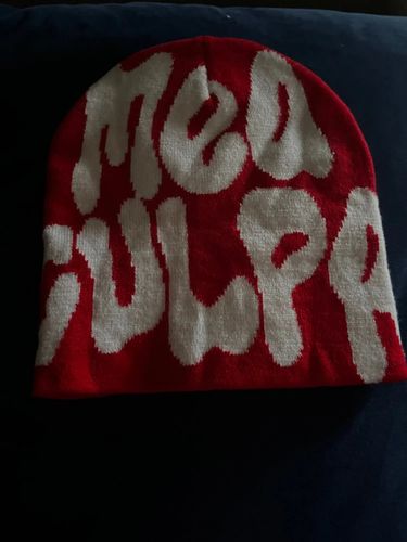 Customer photo review of Vencae™ Beanie - BLACK MEA GULP