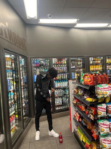 Customer photo review of Vencae™ Zipup - Substance