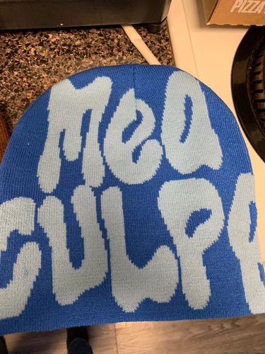 Customer photo review of Vencae™ Beanie - BLACK MEA GULP