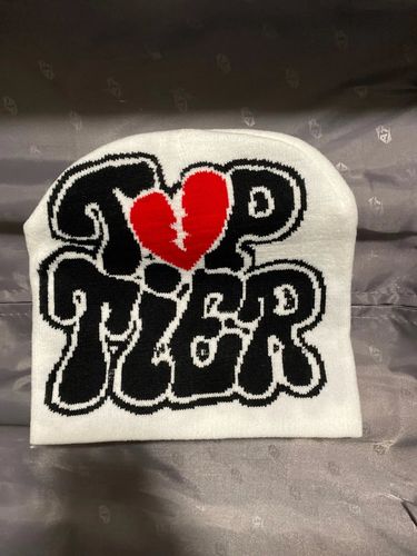 Customer photo review of Vencae™ Beanie - TOP TIER